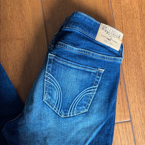 Hollister skinny jeans - Picture 2 of 3